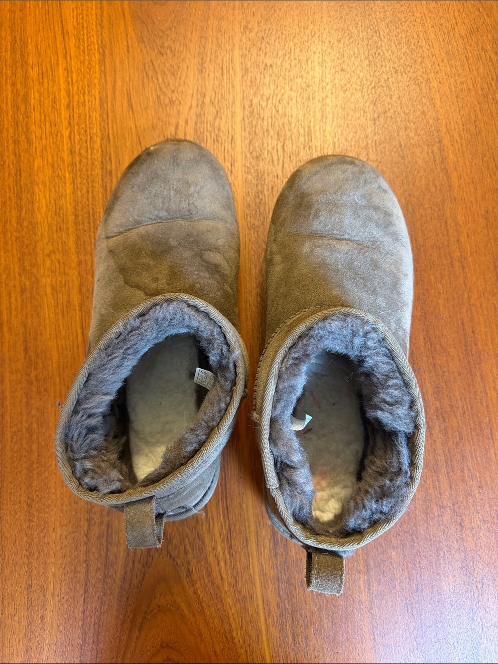UGG Men’s Brown Shearling-Lined Boots